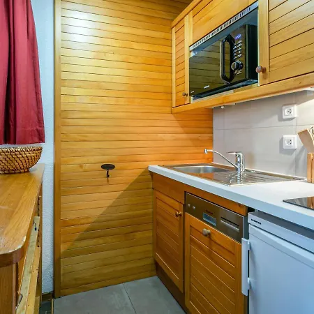 Agreable Avec Parking, Skis Aux Pieds Au Coeur Du Village De - Fr-1-694-204 Lejlighed